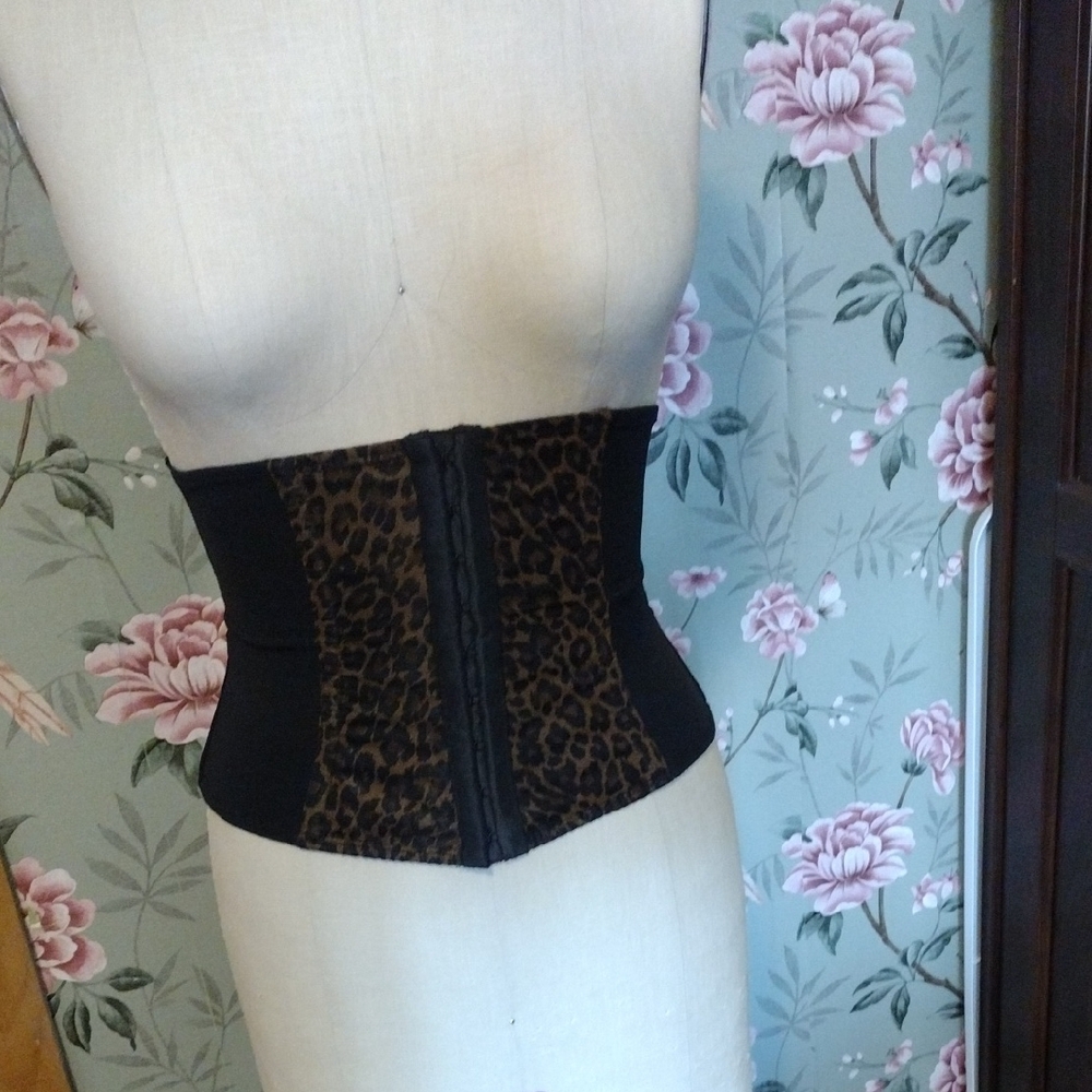 Leopard Print Waist Cincher - Black and Brown